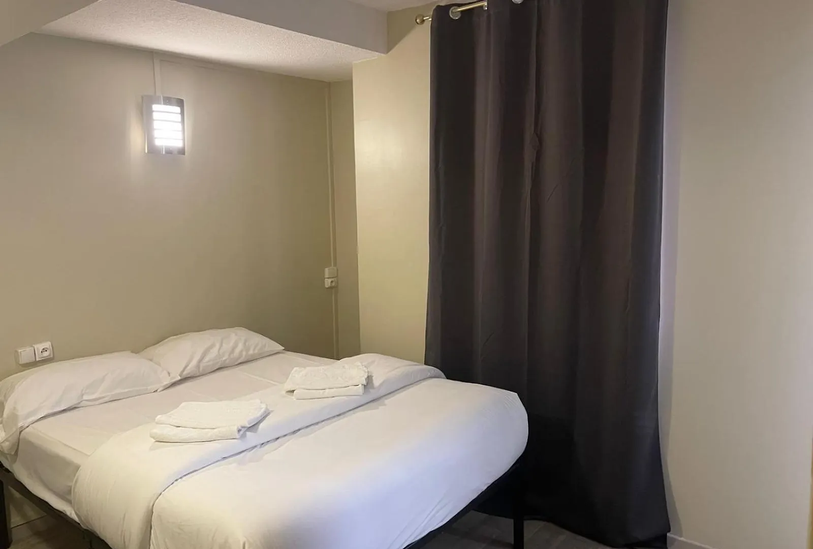 Residences Saint Pierre Lourdes 0*,  Francia